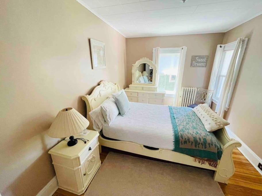Delightful 2Br Apartment With Balcony - 15 Min From Mohegan Sun- Foxwoods Casinos & Mystic New London Exteriér fotografie
