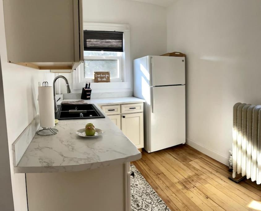 Delightful 2Br Apartment With Balcony - 15 Min From Mohegan Sun- Foxwoods Casinos & Mystic New London Exteriér fotografie