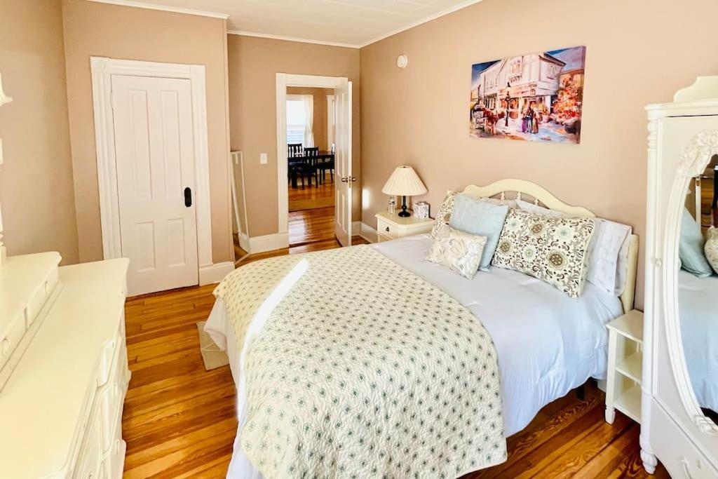 Delightful 2Br Apartment With Balcony - 15 Min From Mohegan Sun- Foxwoods Casinos & Mystic New London Exteriér fotografie